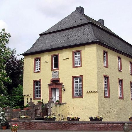 Charmante Ferienwohnungen Auf Reitstall Wasserburg Anstel - Ein Ort Zum Wohlfuehlen Und Entspannen Rommerskirchen Экстерьер фото