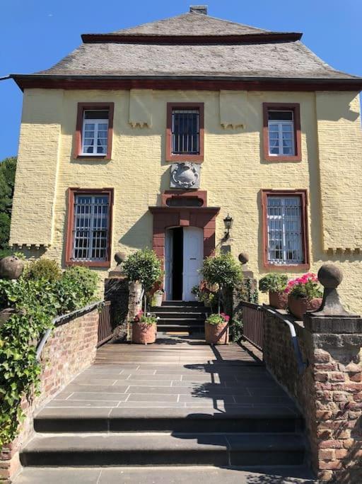 Charmante Ferienwohnungen Auf Reitstall Wasserburg Anstel - Ein Ort Zum Wohlfuehlen Und Entspannen Rommerskirchen Экстерьер фото